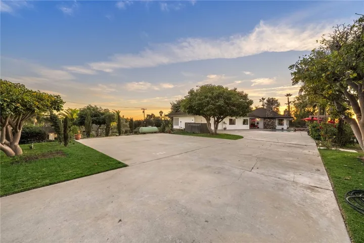1650 Winterwarm Drive, Fallbrook, California 92028