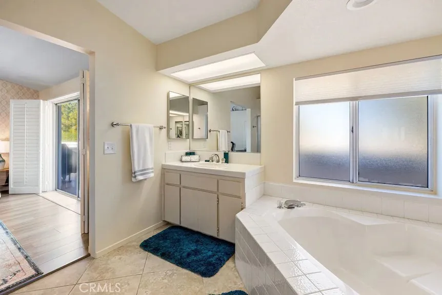 344 Vista Royale, Palm Desert, California 92211 home-pic-23