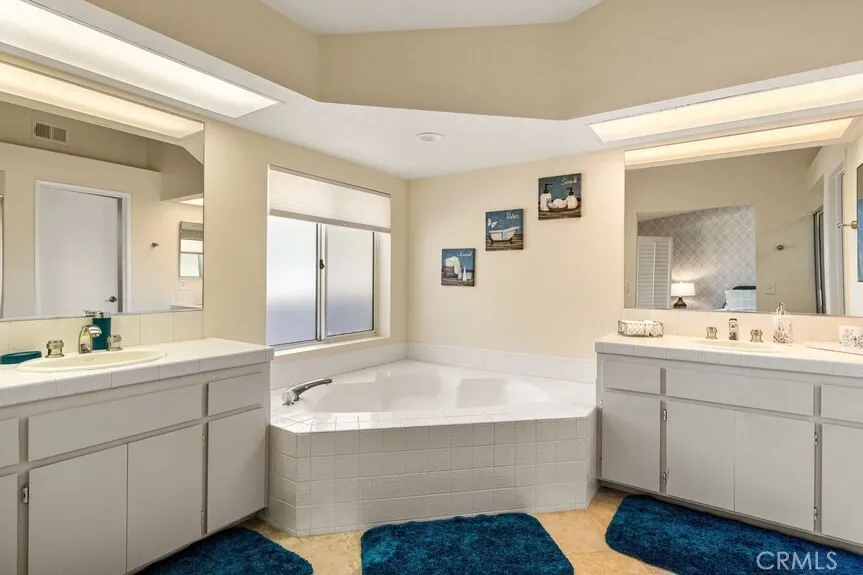 344 Vista Royale, Palm Desert, California 92211 home-pic-24