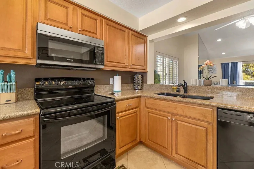 344 Vista Royale, Palm Desert, California 92211 home-pic-15