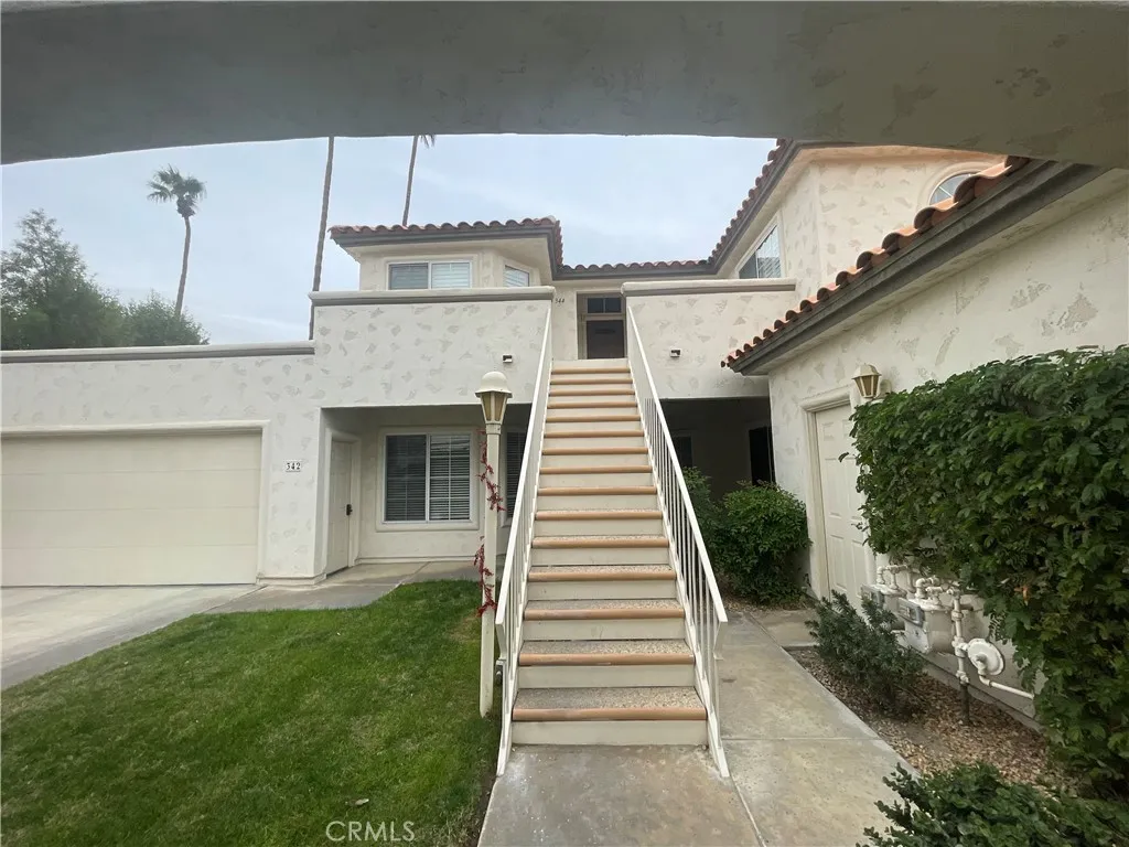 344 Vista Royale, Palm Desert, California 92211 home-pic-4
