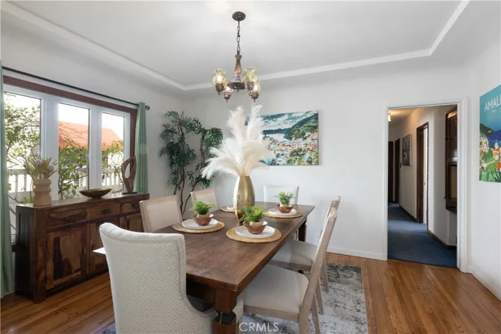 tray ceiling, large dining room
