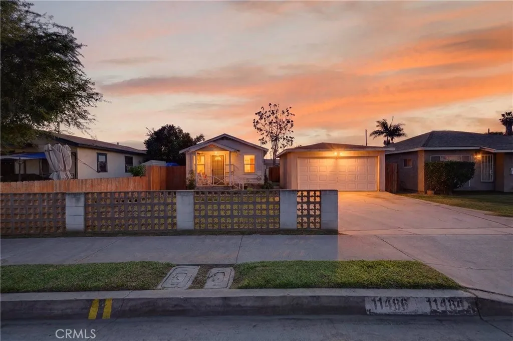 11486 Burke St, Whittier, California 90606 home-pic-1