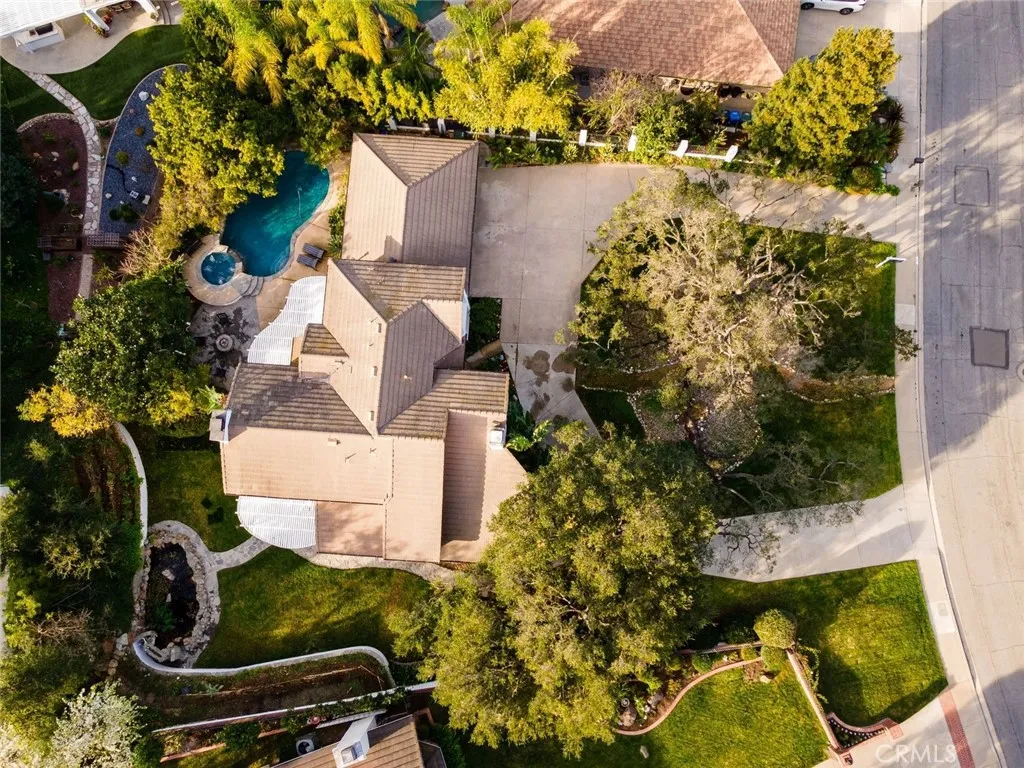 489 Oakhampton, Thousand Oaks, California 91361 home-pic-33