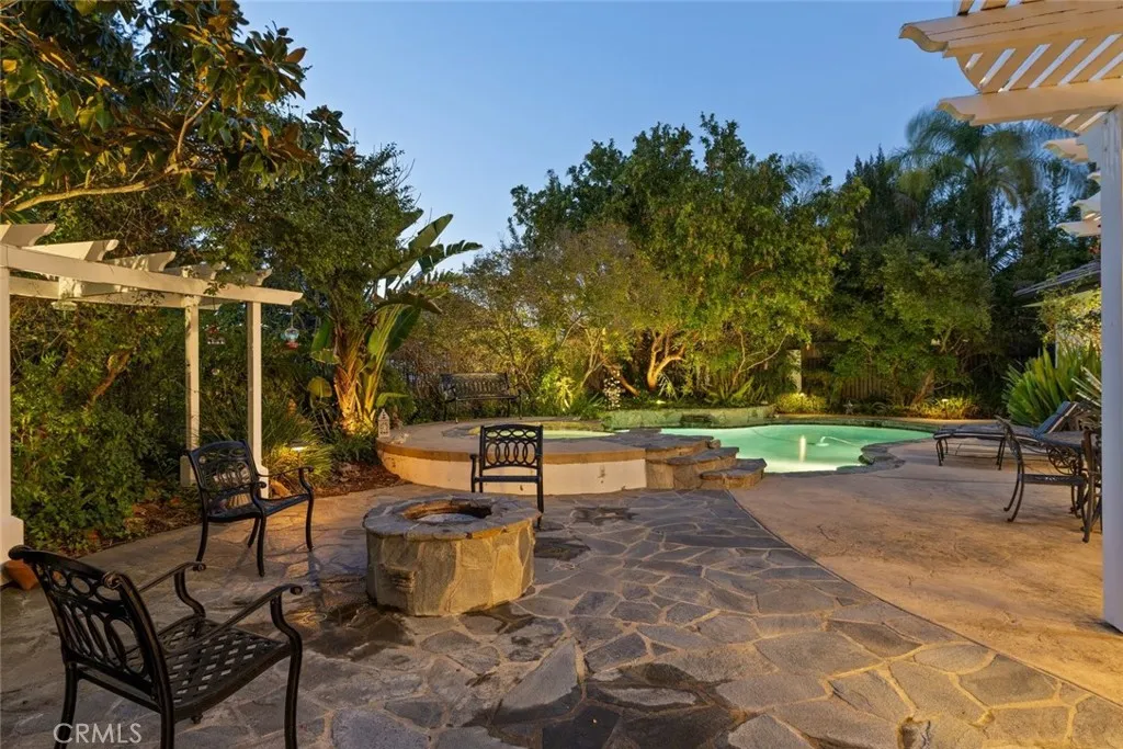 489 Oakhampton, Thousand Oaks, California 91361 home-pic-41