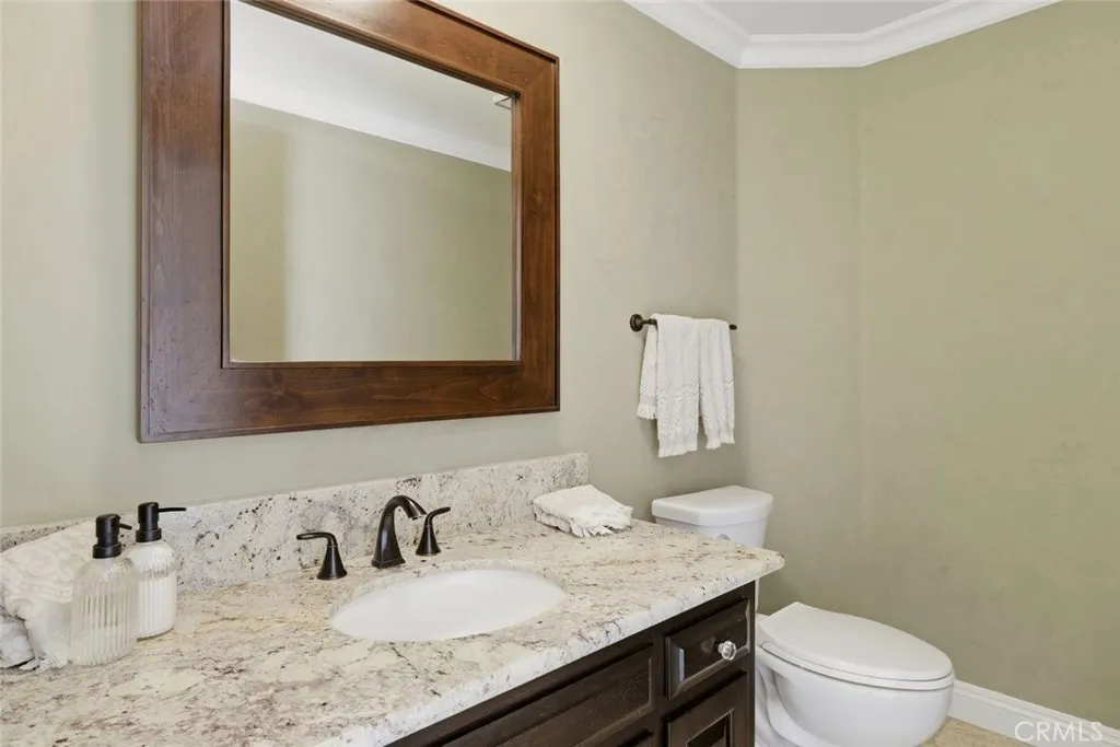 489 Oakhampton, Thousand Oaks, California 91361 home-pic-27