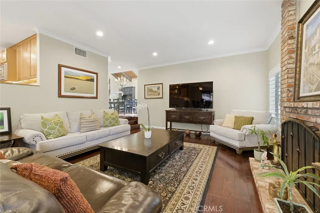 489 Oakhampton, Thousand Oaks, California 91361 home-pic-15