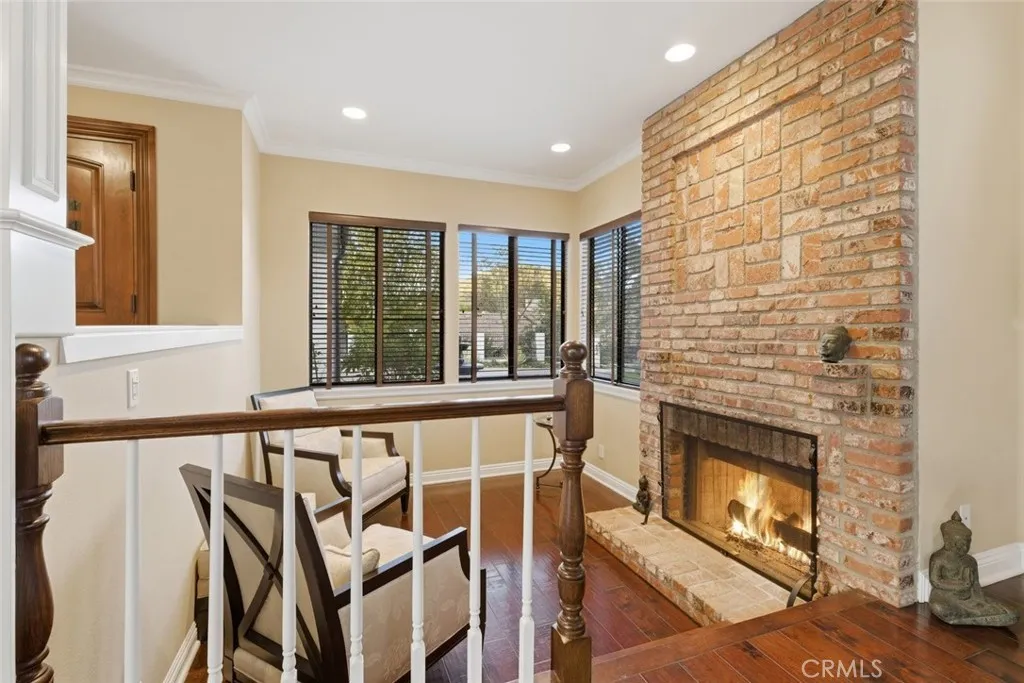 489 Oakhampton, Thousand Oaks, California 91361 home-pic-20