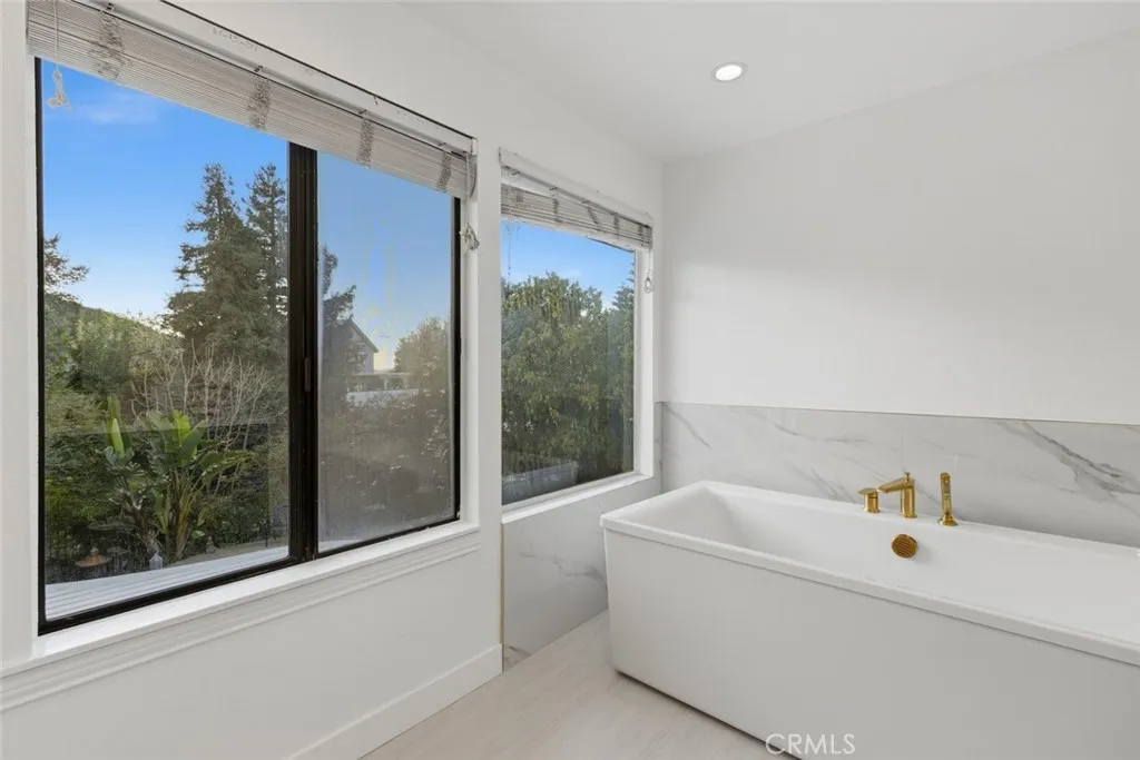 489 Oakhampton, Thousand Oaks, California 91361 home-pic-24