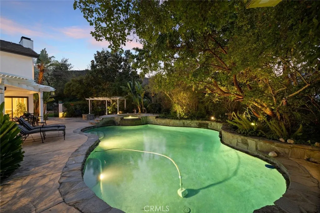 489 Oakhampton, Thousand Oaks, California 91361 home-pic-38