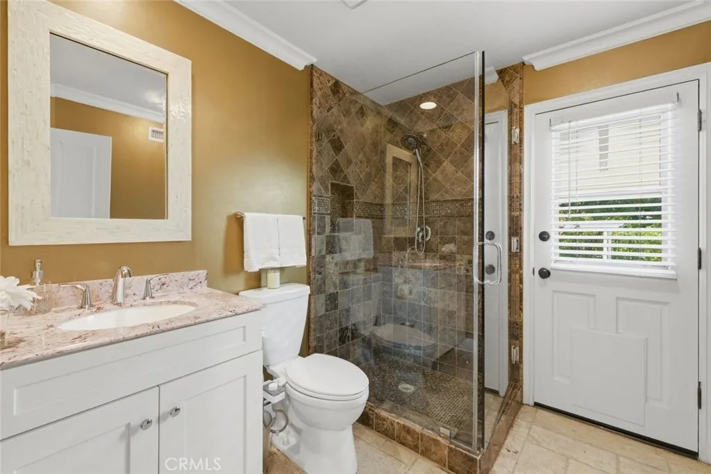 489 Oakhampton, Thousand Oaks, California 91361 home-pic-31