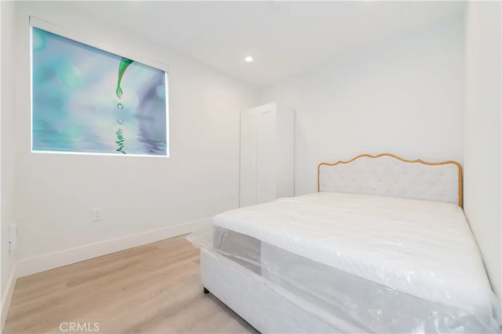 1444 W 37th Street, Los Angeles, California 90018 home-pic-9