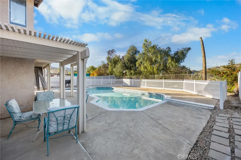 13190 Lone Stallion Lane, Corona, California 92883 home-pic-39