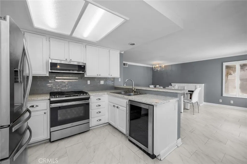 13190 Lone Stallion Lane, Corona, California 92883 home-pic-14