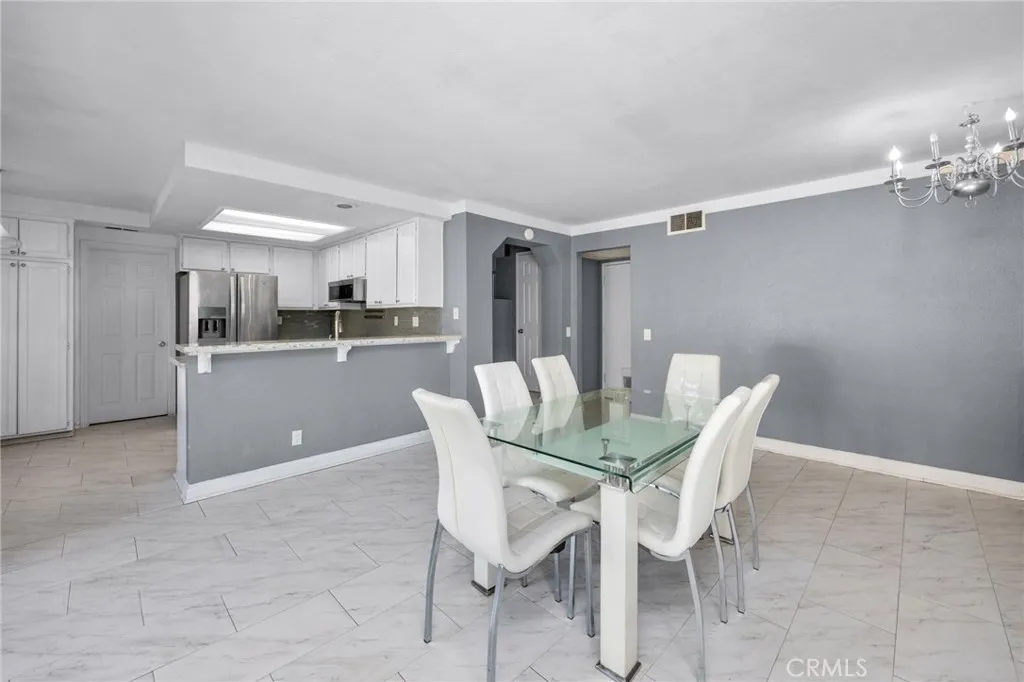 13190 Lone Stallion Lane, Corona, California 92883 home-pic-8