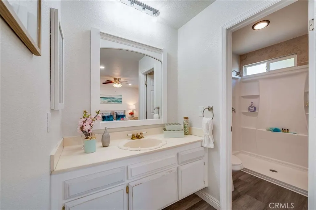 8215 Sandy, Paramount, California 90723 home-pic-23