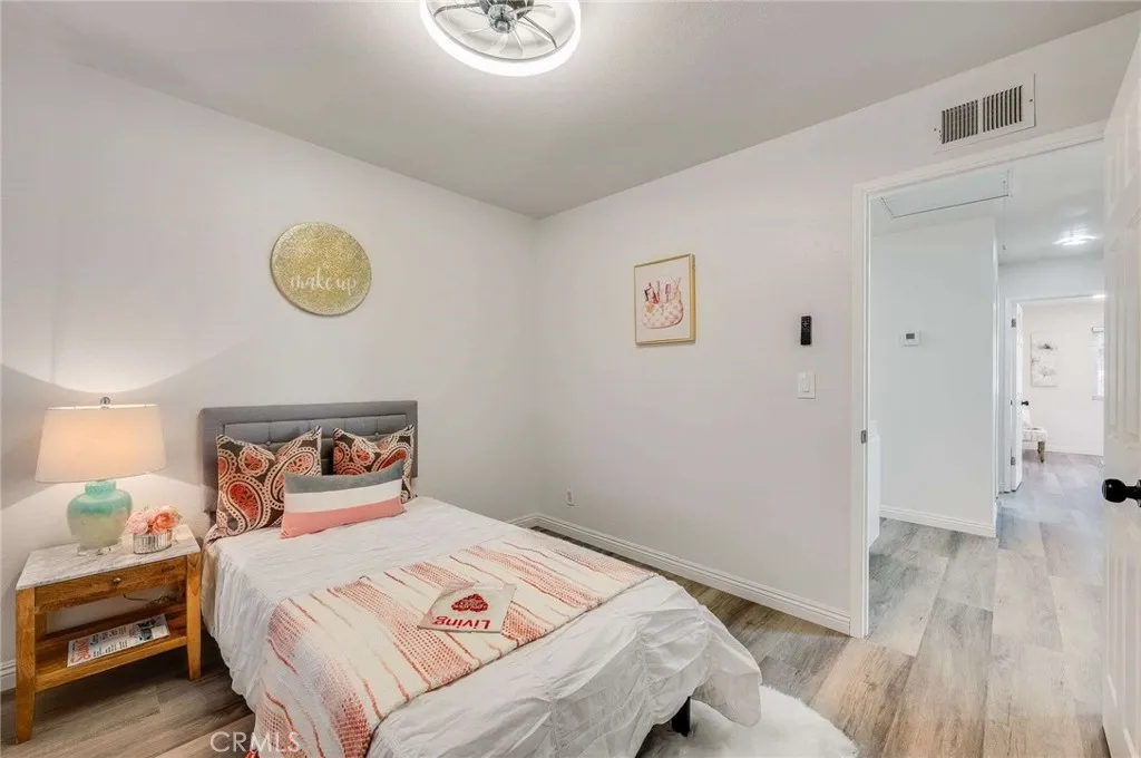 8215 Sandy, Paramount, California 90723 home-pic-16