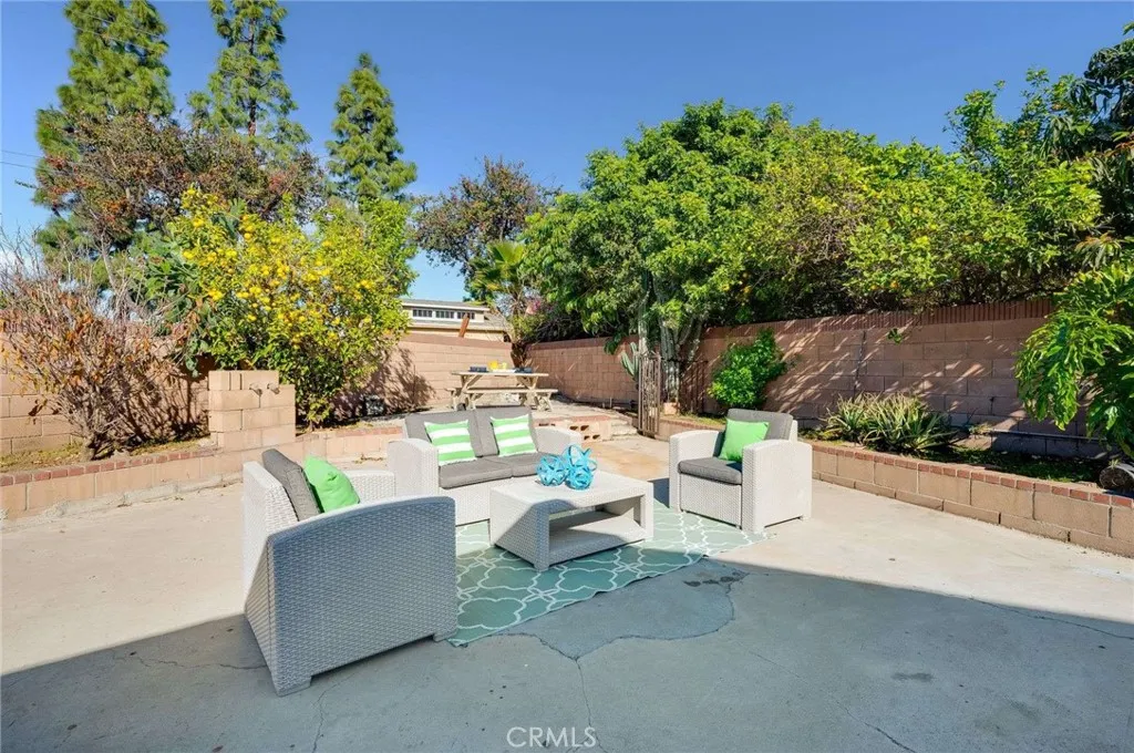 8215 Sandy, Paramount, California 90723 home-pic-31