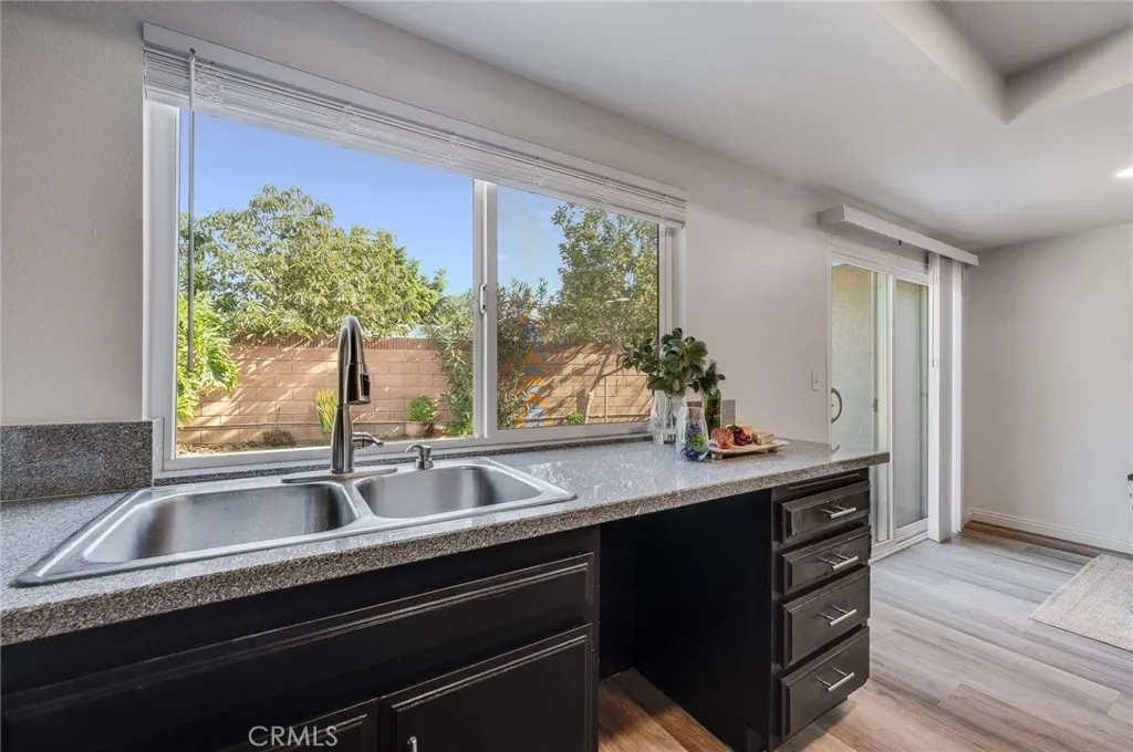 8215 Sandy, Paramount, California 90723 home-pic-12