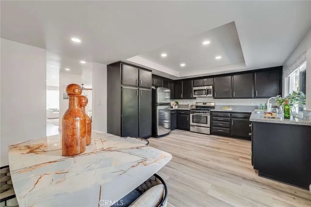 8215 Sandy, Paramount, California 90723 home-pic-9