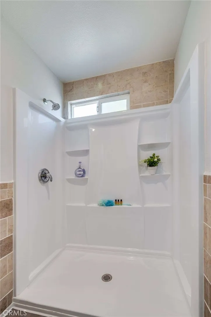 8215 Sandy, Paramount, California 90723 home-pic-24