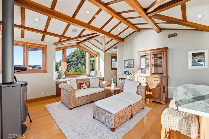 Bonus Room (Fireplace for looks, non-functioning heat source).