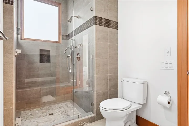 Guest Bath #1_Ensuite