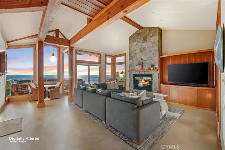 Living Room with Spectacular View!