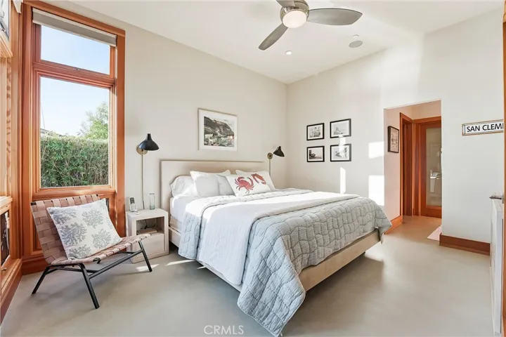 Guest bedroom #1_On main living level