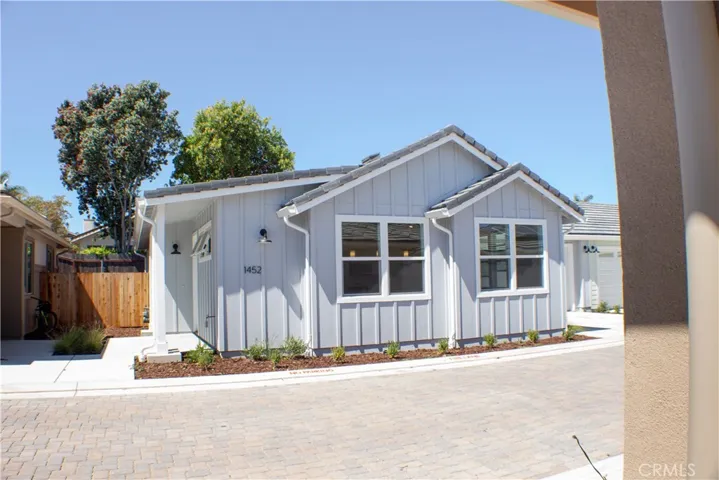 1452 Ronald Way, Oceano, California 93445