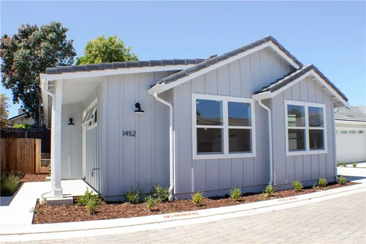 1452 Ronald Way, Oceano, California 93445
