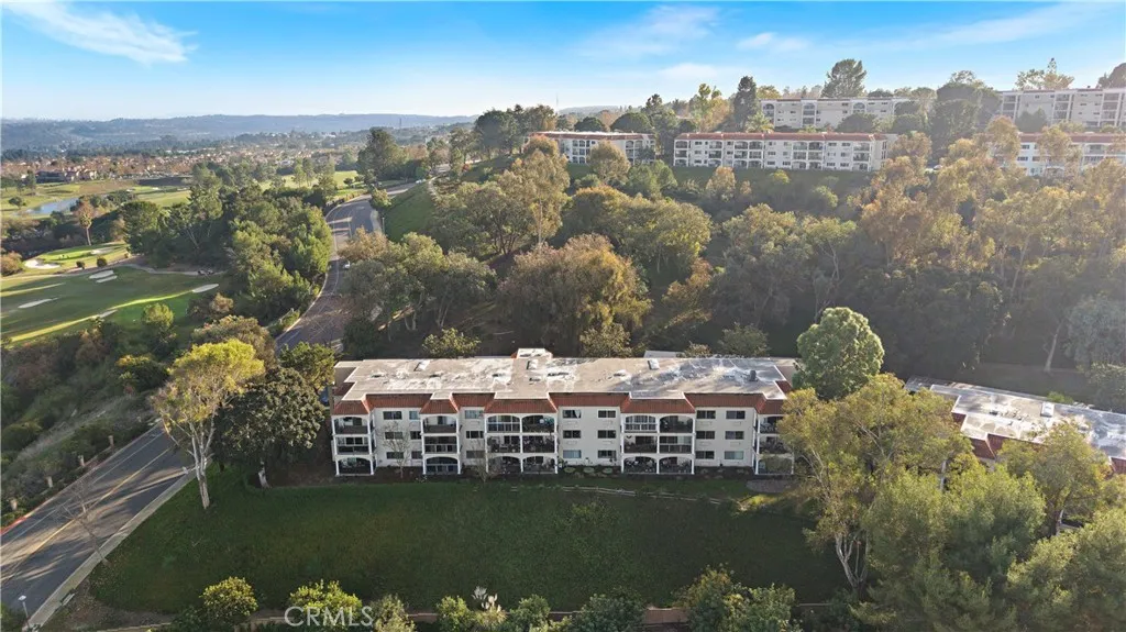 4001 Calle Sonora 1b, Laguna Woods, California 92637 home-pic-33