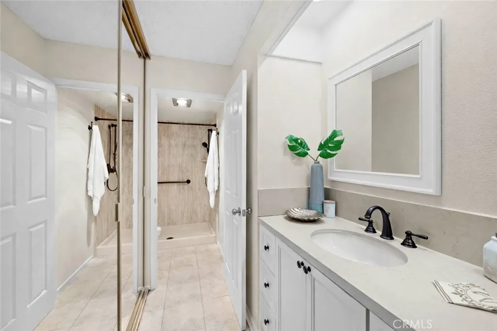 4001 Calle Sonora 1b, Laguna Woods, California 92637 home-pic-27