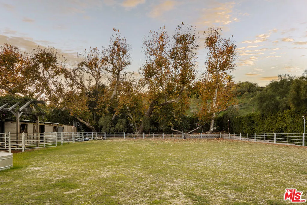 6332 Busch Drive, Malibu, California 90265 home-pic-39
