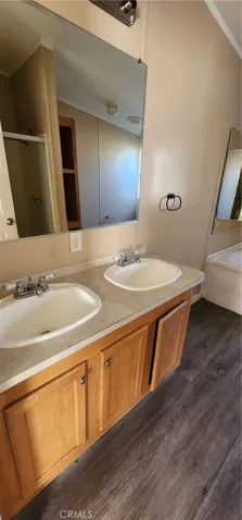 Master bath double sinks