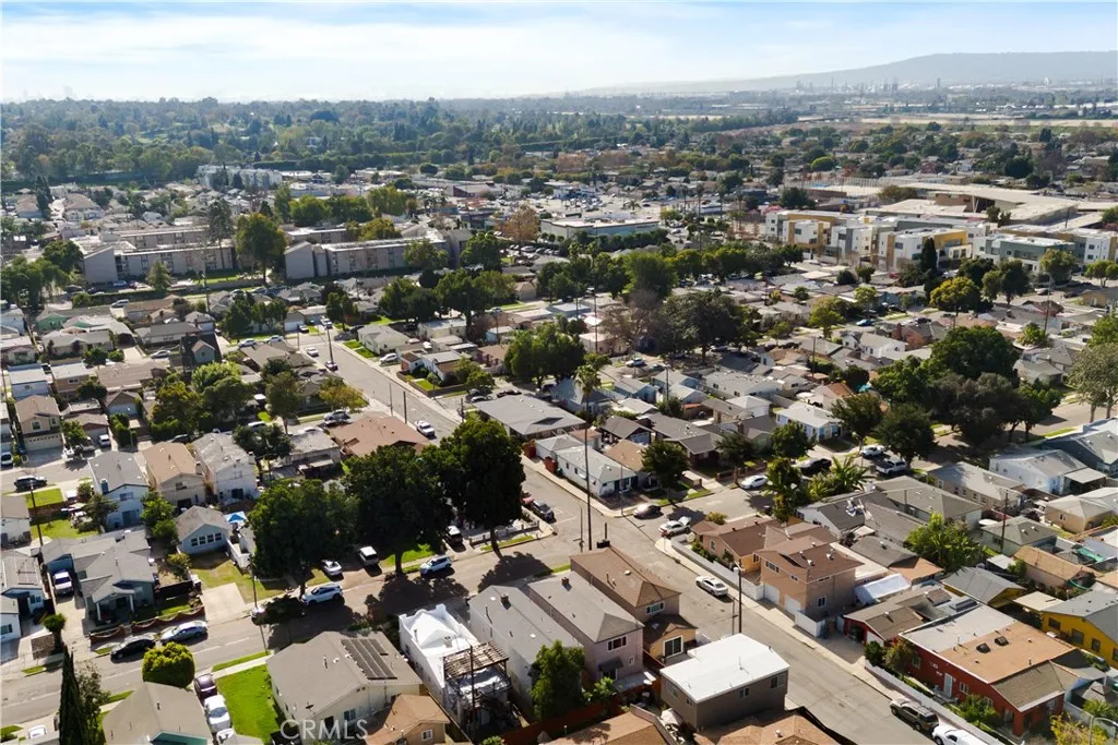 207 E Morningside Street, Long Beach, California 90805 home-pic-28