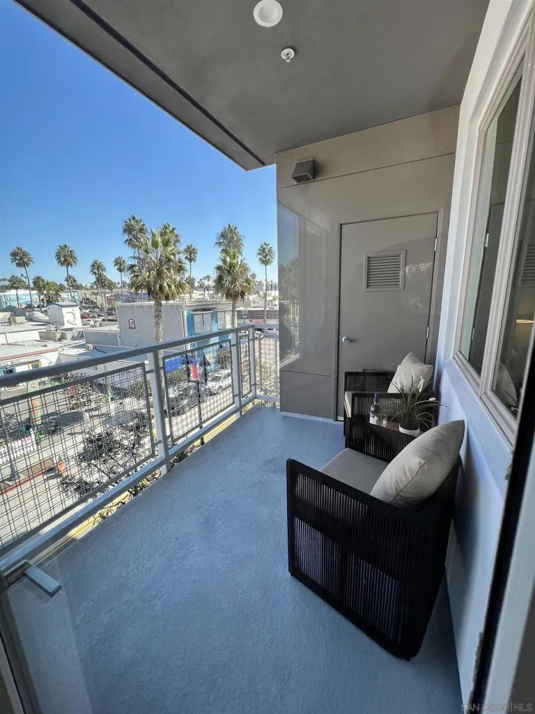 355 N Cleveland Street, Oceanside, California 92054 home-pic-14
