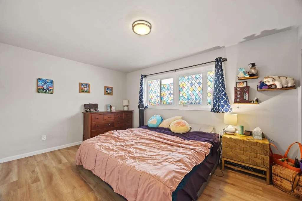 7447 Lockwood St, Oakland, California 94621 home-pic-9