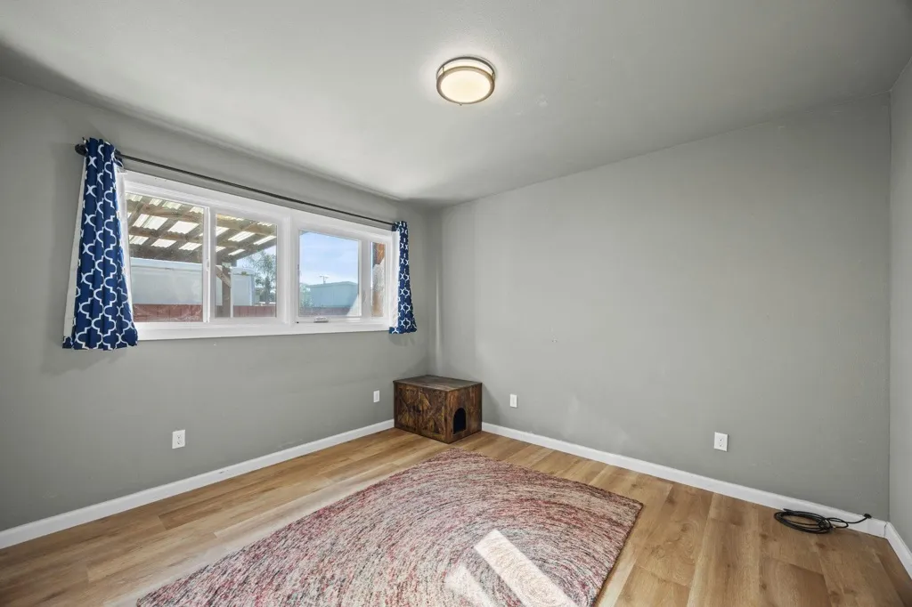 7447 Lockwood St, Oakland, California 94621 home-pic-11