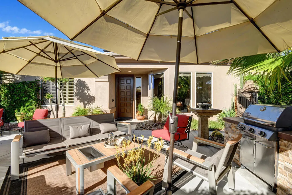 440 Desert Holly Drive, Palm Desert, California 92211 home-pic-5
