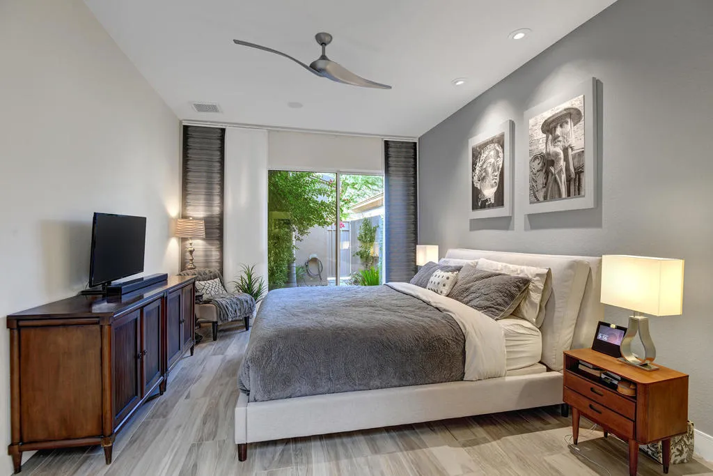 440 Desert Holly Drive, Palm Desert, California 92211 home-pic-15