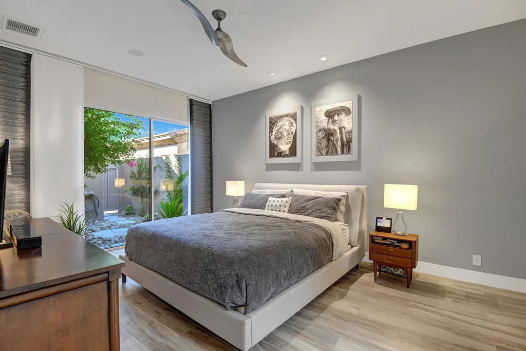 440 Desert Holly Drive, Palm Desert, California 92211 home-pic-14