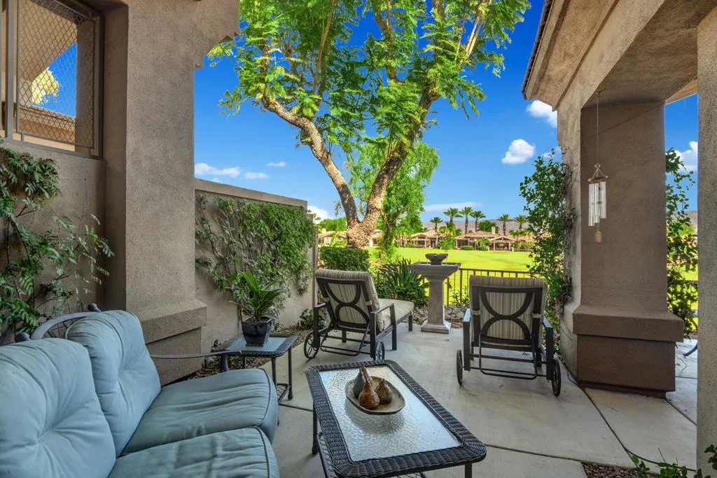 440 Desert Holly Drive, Palm Desert, California 92211 home-pic-32