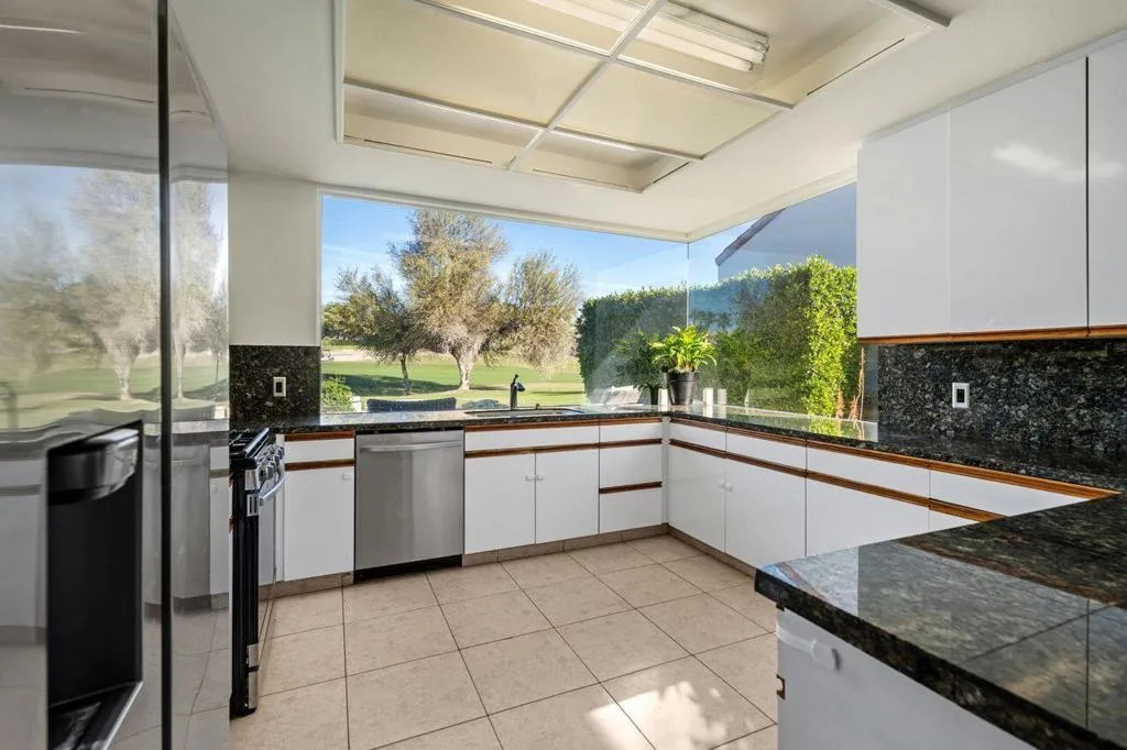 6 Pebble Beach Drive, Rancho Mirage, California 92270 home-pic-9
