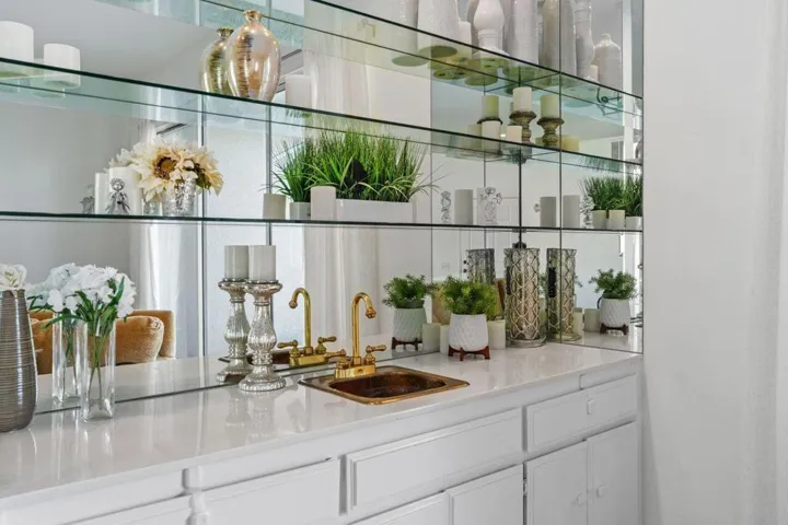 20_11975549_185502_185502-EI-120