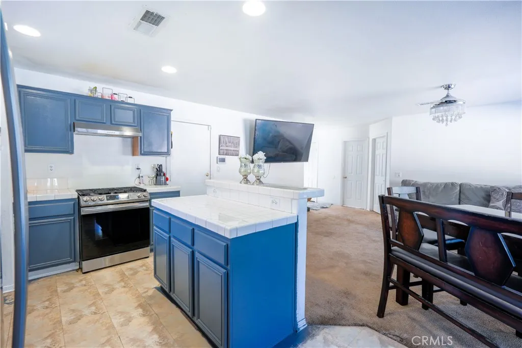 29483 Rock Point, Lake Elsinore, California 92530 home-pic-24