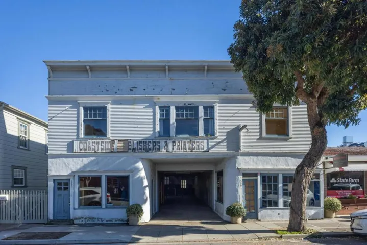 539 Main Street, Half Moon Bay, California 94019