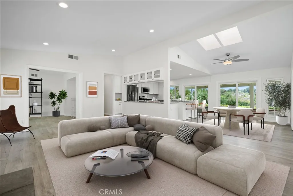 28162 Via Cernuda, Mission Viejo, California 92692 home-pic-6