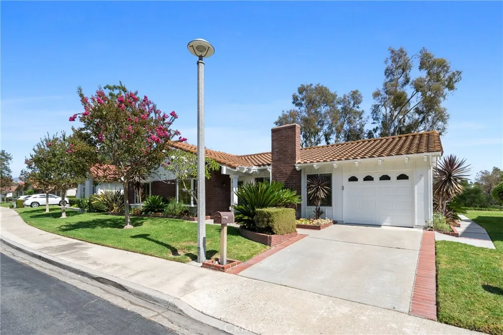 28162 Via Cernuda, Mission Viejo, California 92692 home-pic-5