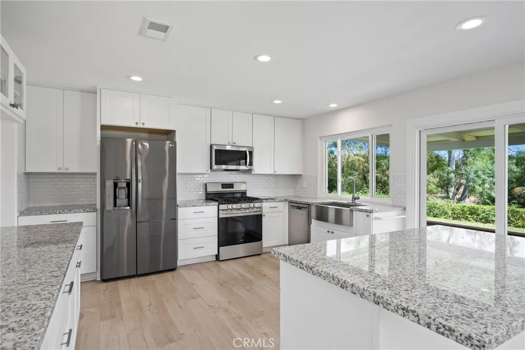 28162 Via Cernuda, Mission Viejo, California 92692 home-pic-11